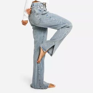 Split Hem Straight Leg Jeans - Light Wash